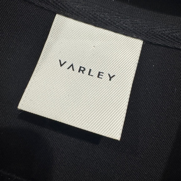 Varley Ridgefield long line black jacket. Cinch waist, sateen trim detail. - Picture 2 of 6